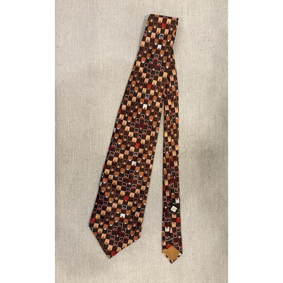 VTG Christian Dior Tie 100% Beautiful Pattern 55” x 4” - Picture 1 of 6